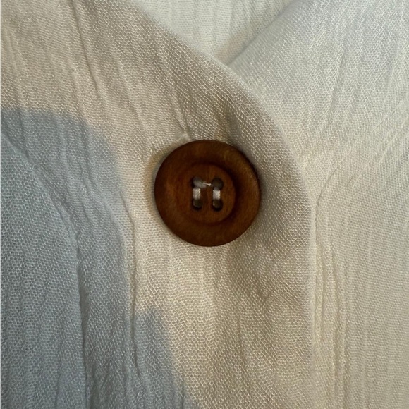 Ardene Cream V-Neck Button Front Top - Size L - Picture 3 of 7